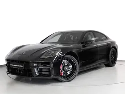 Tiefschwarzmetallic Gebraucht 2024 Porsche Panamera GTS Limousine | 159.900 €
