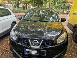 Schwarz Gebraucht 2010 Nissan Qashqai SUV | 7.750 € (Etwas zu teuer)