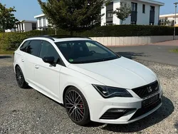 Weiß Gebraucht 2018 Cupra Leon Kombi | 27.000 € (Etwas zu teuer)