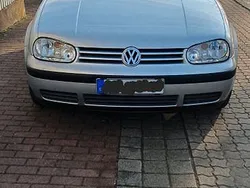 Silber Gebraucht 2001 VW Golf IV Limousine | 2.550 € (Teuer)