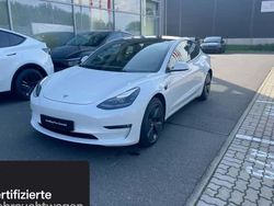 Weiß Gebraucht 2021 Tesla Model 3 Long Range RWD Limousine | 32.700 € (Teuer)