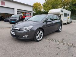 Grau Gebraucht 2011 Opel Astra Sport Kombi | 6.900 € (Etwas zu teuer)