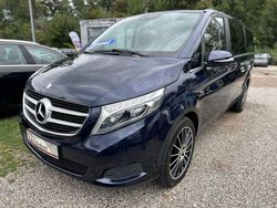 Blau Gebraucht 2015 Mercedes 250 Van / Kleinbus | 32.400 €