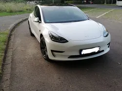 Weiß Gebraucht 2023 Tesla Model 3 RWD Limousine | 33.200 € (Fairer Preis)
