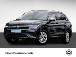 Schwarz Gebraucht 2024 VW Tiguan Allspace Life SUV | 32.411 € (Superpreis)