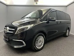 Schwarz Gebraucht 2019 Mercedes V300 Exclusive Van / Kleinbus | 37.999 €