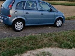 Grau Gebraucht 2006 Opel Meriva Van / Kleinbus | 1.900 € (Guter Preis)