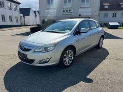 Silber Gebraucht 2012 Opel Astra Limousine | 3.500 € (Guter Preis)