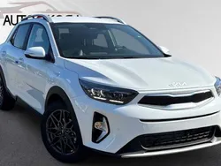 Weiß Neu 2025 Kia Stonic 4 SUV | 25.940 € (Fairer Preis)