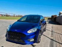 Blau Gebraucht 2018 Ford Fiesta ST-Line Kleinwagen | 9.999 €