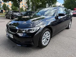 Schwarz Gebraucht 2022 BMW 320 Kombi | 16.400 € (Guter Preis)