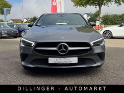 Mountaingrau Gebraucht 2022 Mercedes CLA220 Limousine | 22.340 € (Superpreis)