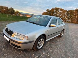 Gebraucht 2002 Skoda Octavia Limousine | 2.650 € (Teuer)