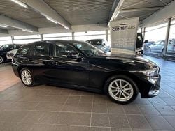 Black sapphire Gebraucht 2022 BMW 320 Sport Line Kombi | 27.400 € (Superpreis)