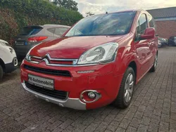 Rot Gebraucht 2015 Citroën Berlingo Van / Kleinbus | 6.490 € (Guter Preis)