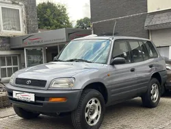 Grau Gebraucht 1996 Toyota RAV4 SUV | 4.990 € (Etwas zu teuer)