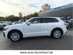 Weiß Gebraucht 2024 VW Touareg Highline SUV | 66.100 € (Superpreis)