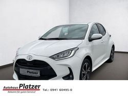 Weiss Neu 2025 Toyota Yaris Hybrid Limousine | 24.480 € (Guter Preis)