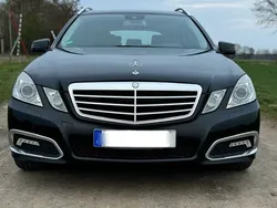 Schwarz Gebraucht 2010 Mercedes E350 Avantgarde Kombi | 13.999 € (Teuer)