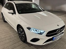 Weiß Gebraucht 2023 Mercedes A180 Limousine | 27.500 € (Fairer Preis)