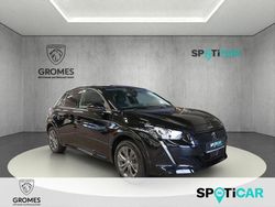 Schwarz Gebraucht 2022 Peugeot e-208 Allure Kleinwagen | 17.990 € (Etwas zu teuer)