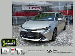 Precious silver Gebraucht 2023 Toyota Corolla Team Limousine | 23.490 € (Guter Preis)