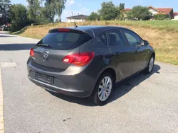 Grau Gebraucht 2015 Opel Astra Style Limousine | 6.890 € (Fairer Preis)