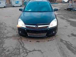 Schwarz Gebraucht 2008 Opel Astra Kombi | 1.500 € (Guter Preis)