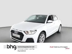 Gletscherweiß metallic Gebraucht 2024 Audi A1 Sportback Advanced Kleinwagen | 21.930 € (Guter Preis)