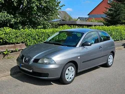 Silber Gebraucht 2003 Seat Ibiza Kleinwagen | 1.500 €