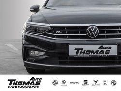 Deep black perleffekt Gebraucht 2023 VW Passat Elegance Kombi | 31.990 € (Teuer)