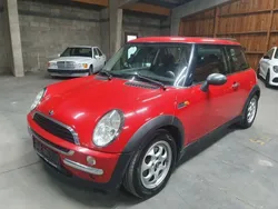 Rot Gebraucht 2002 Mini ONE Kleinwagen | 1.500 € (Fairer Preis)