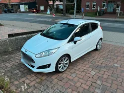 Weiß Gebraucht 2016 Ford Fiesta ST-Line Kleinwagen | 9.950 €