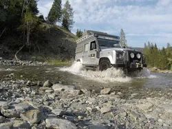 Silber Gebraucht 2012 Land Rover Defender SUV | 90.000 €