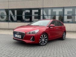 Rot Gebraucht 2017 Hyundai i30 Kleinwagen | 11.900 € (Fairer Preis)