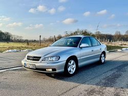 Silber Gebraucht 2001 Opel Omega Elegance Limousine | 3.200 € (Teuer)
