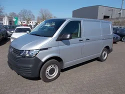 Reflexsilber metallic (metallic) Gebraucht 2020 VW T6.1 Van | 27.400 € (Superpreis)