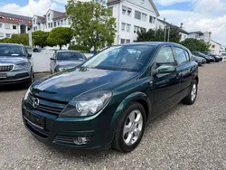 Grün Gebraucht 2005 Opel Astra Edition Kleinwagen | 3.990 € (Fairer Preis)