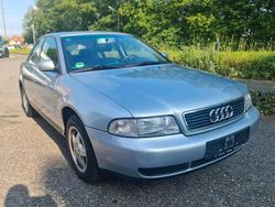 Silber Gebraucht 1996 Audi A4 Limousine | 1.190 € (Guter Preis)