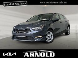 Grau Gebraucht 2025 Kia Ceed Vision Limousine | 21.430 € (Superpreis)
