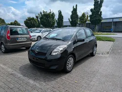 Schwarz Gebraucht 2011 Toyota Yaris Cool Kleinwagen | 3.299 € (Fairer Preis)