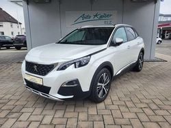 Weiß (metallic) Gebraucht 2018 Peugeot 3008 Allure Kombi | 20.990 € (Etwas zu teuer)