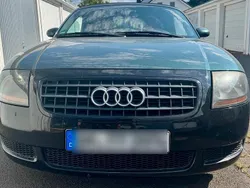 Grün Gebraucht 2001 Audi TT Roadster Cabrio | 4.222 € (Fairer Preis)