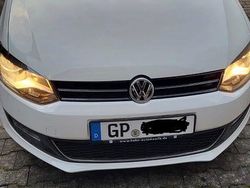 Weiß Gebraucht 2011 VW Polo Comfortline Limousine | 4.100 € (Fairer Preis)