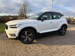 Crystal white Gebraucht 2021 Volvo XC40 R-Design SUV | 28.900 € (Guter Preis)