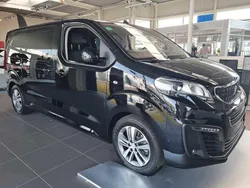 Schwarz Gebraucht 2023 Peugeot e-Traveller Allure Van / Kleinbus | 45.880 € (Teuer)