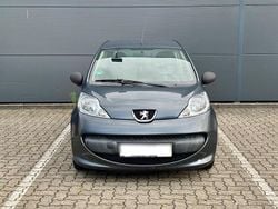 Grau Gebraucht 2006 Peugeot 107 Kleinwagen | 1.490 € (Fairer Preis)