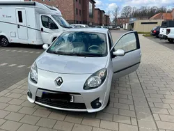 Silber Gebraucht 2009 Renault Twingo Kleinwagen | 2.300 €
