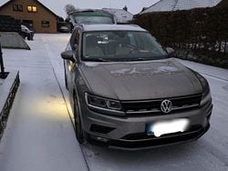 Beige Gebraucht 2018 VW Tiguan Highline SUV | 19.700 € (Superpreis)