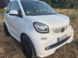 Weiß Gebraucht 2016 Smart ForTwo Cabrio Brabus Cabrio | 15.500 € (Etwas zu teuer)